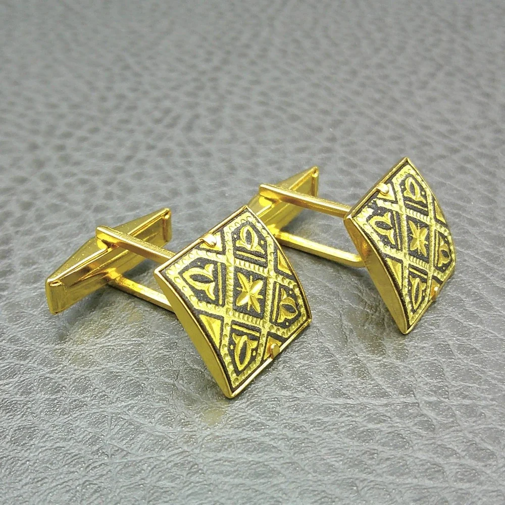 Vintage Gold Tone Damascene Cufflinks Square Geometric Etched Mid Century Style